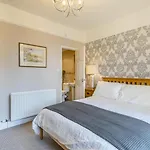 4 Bed In Oc-o31130 *