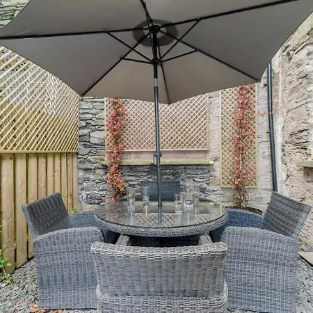 Nyaraló Oldfield House