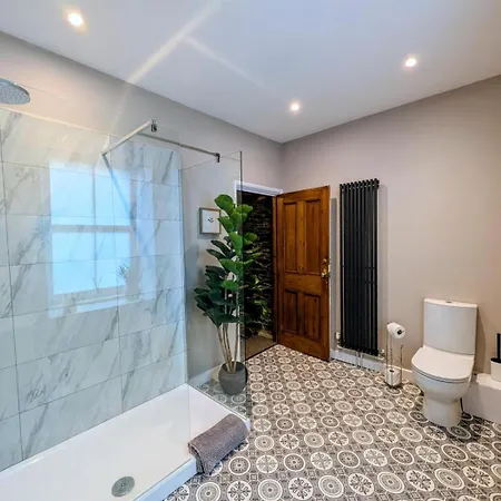 4 Bed In Oc-o31130